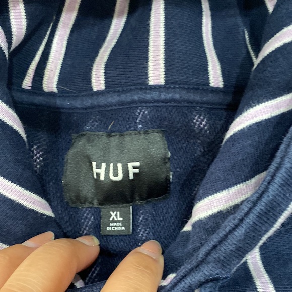 HUF Women Zip Up Hoodie ( x-large) - Picture 2 of 7